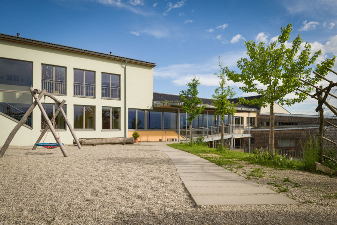 Volksschule Kindergarten Mehrzweckhalle Kirchheim