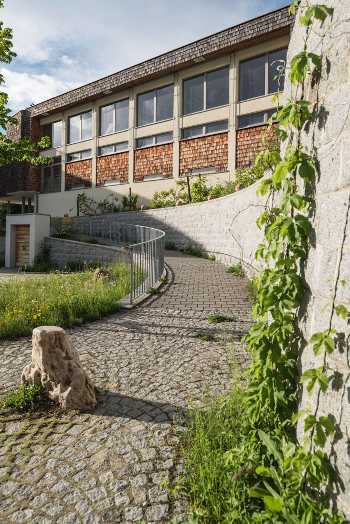 Volksschule Kindergarten Mehrzweckhalle Kirchheim